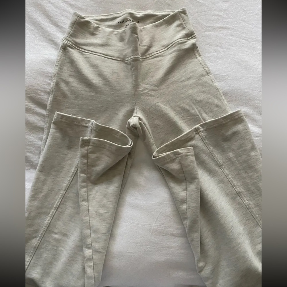 American Eagle Heather Grey Flare Leggings